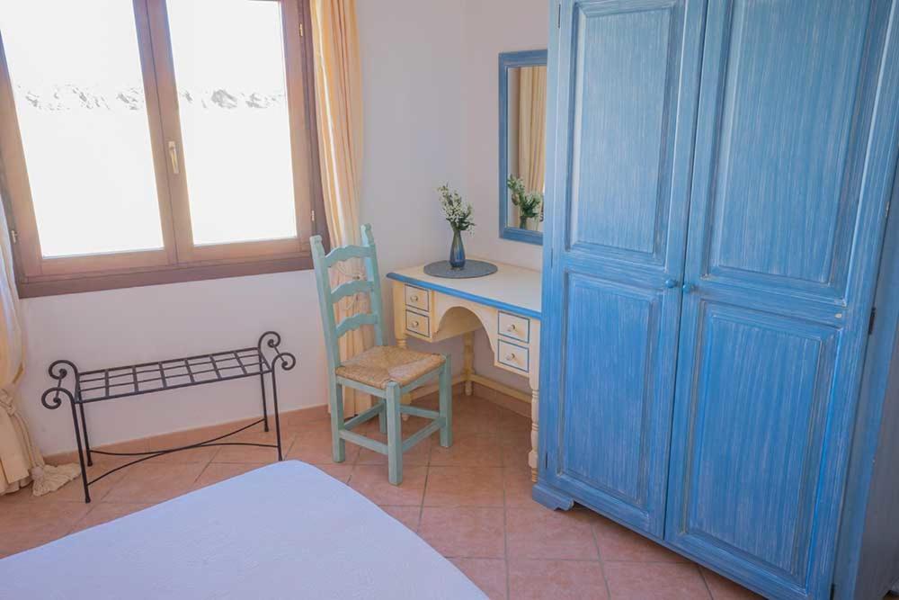 Residence Baia Sant Anna Con Piscina Tanaunella Bagian luar foto